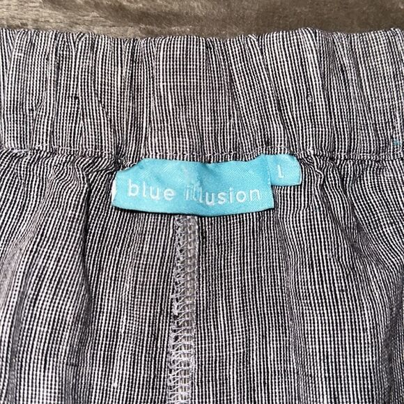 blue illusion M Chambray Heather Blue Linen Hem Tabs Bermuda Shorts with Pockets - Picture 10 of 12